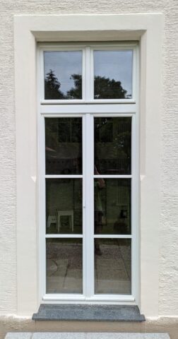 Denkmalschutzfenster mit Oberlichte in weiß